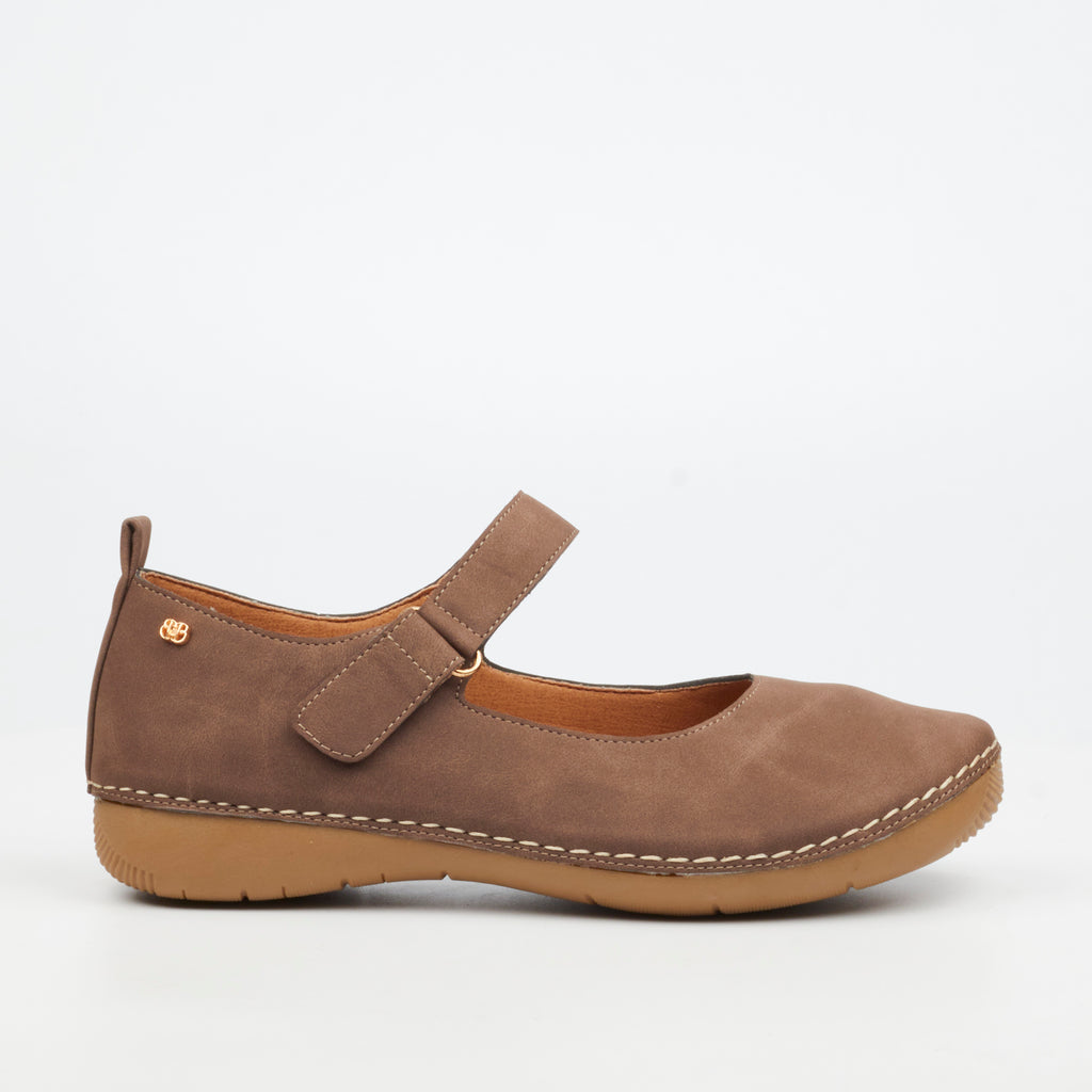 Butterfly Ladies Cindi 5 Faux Nubuck Pumps