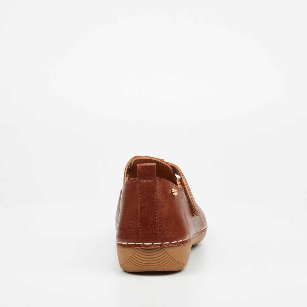 Butterfly Ladies Cindi 6 Faux Leather Pumps