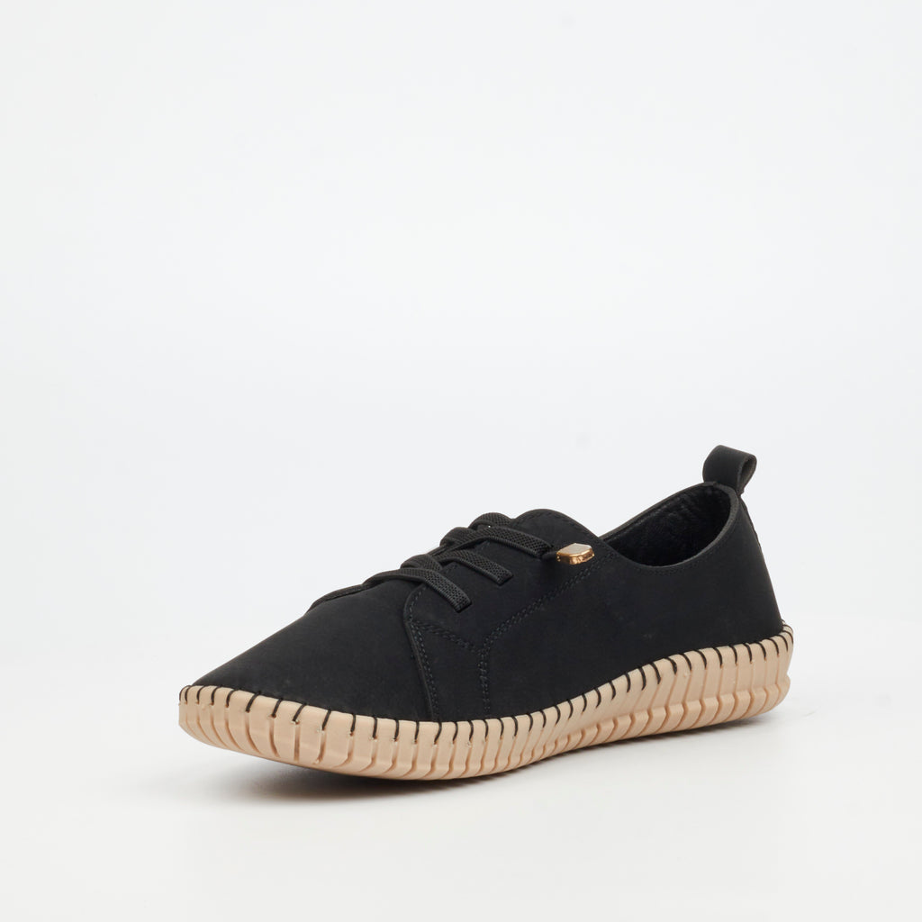 Butterfly Ladies Dayna 1 Faux Leather Shoe