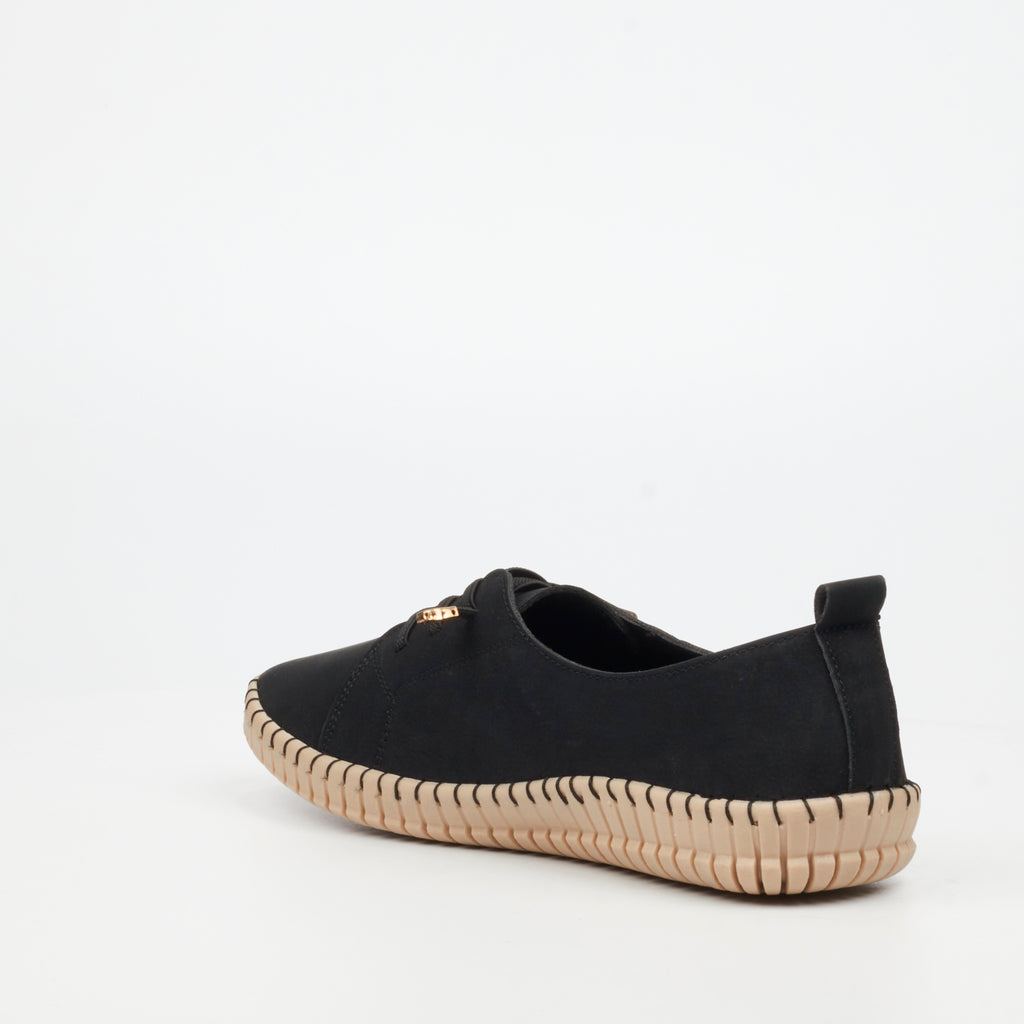 Butterfly Ladies Dayna 1 Faux Leather Shoe