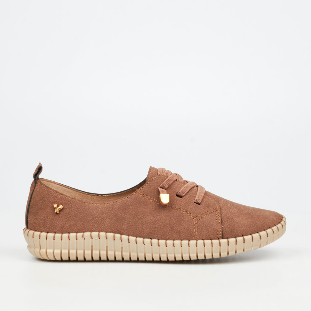 Butterfly Ladies Dayna 1 Faux Leather Shoe