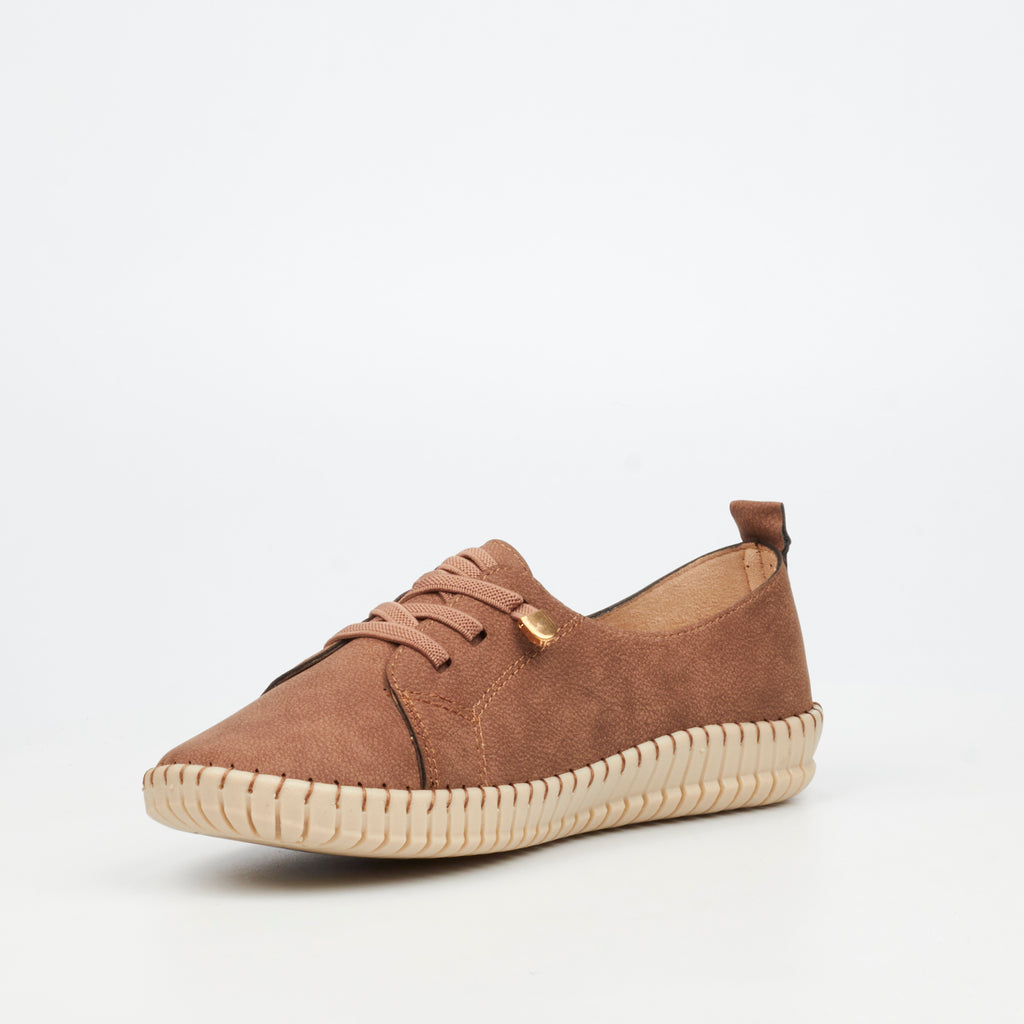 Butterfly Ladies Dayna 1 Faux Leather Shoe