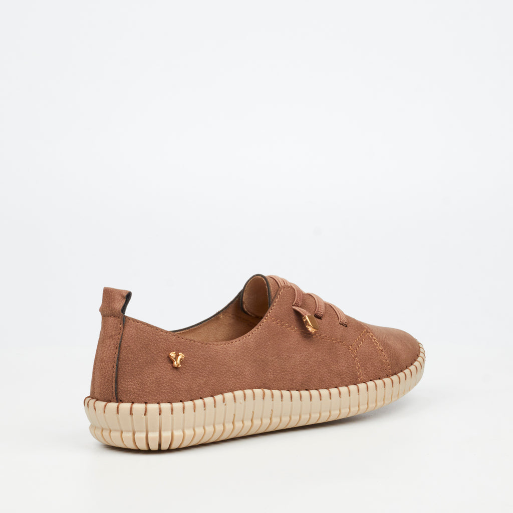 Butterfly Ladies Dayna 1 Faux Leather Shoe