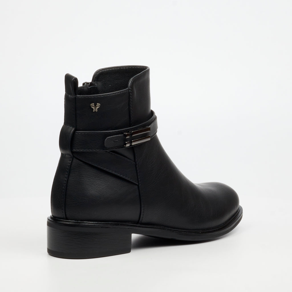 Butterfly Ladies Huda 23 Faux Leather Ankle Boot
