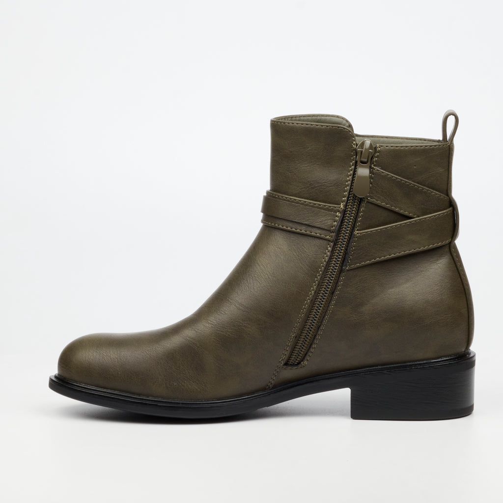 Butterfly Ladies Huda 23 Faux Leather Ankle Boot