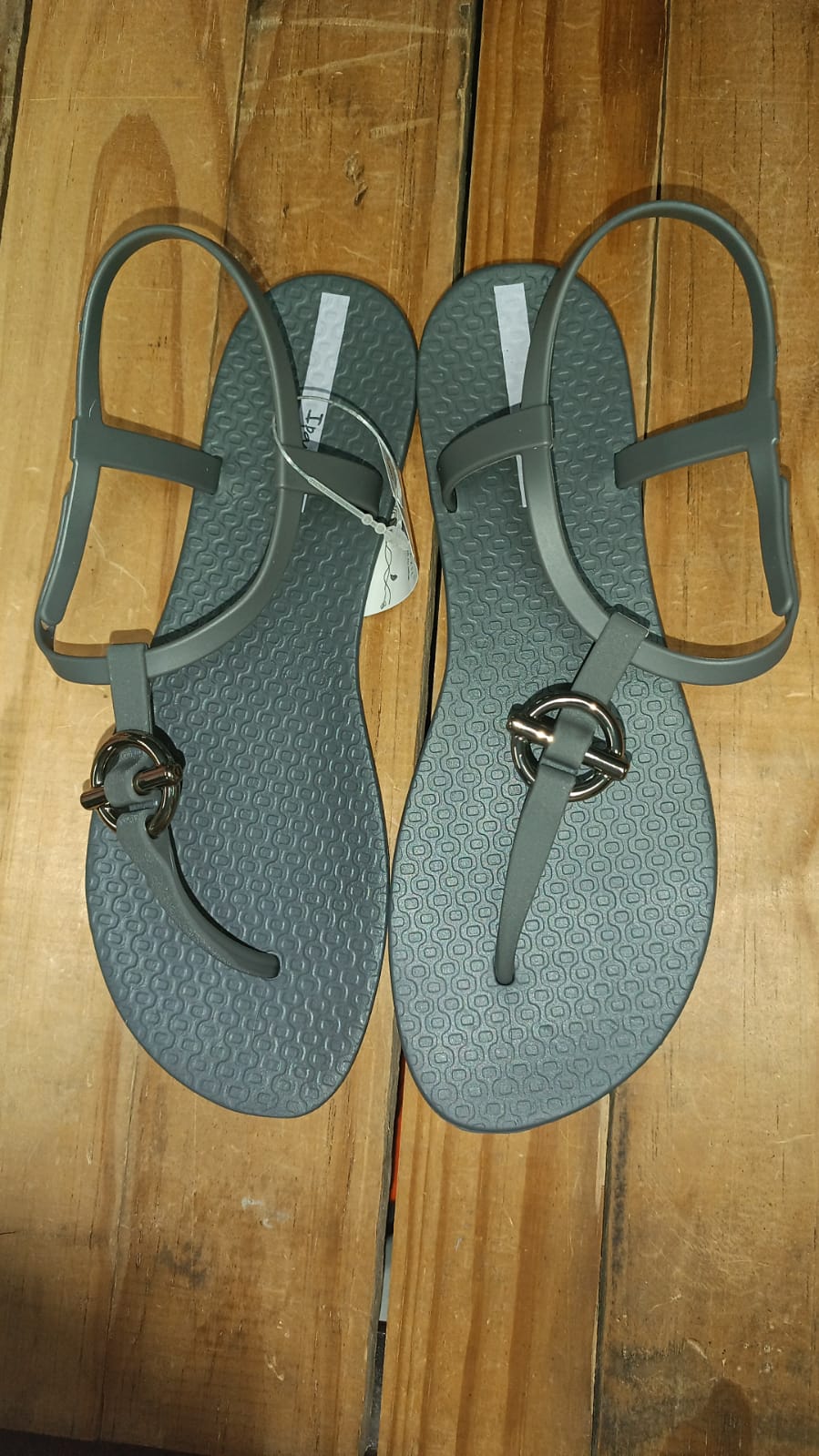 Ipanema Class Belt Grey Sandal