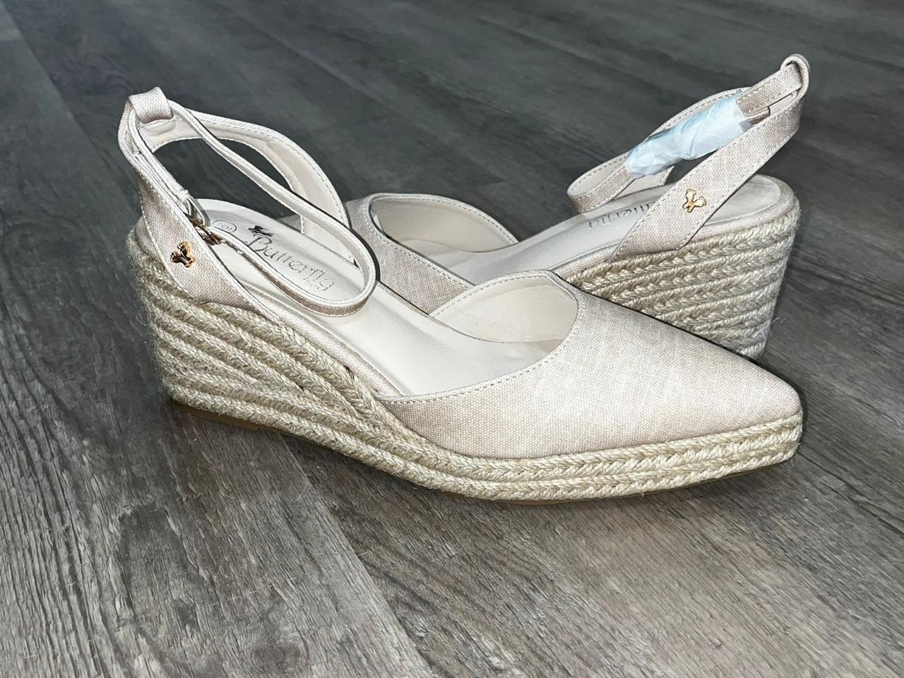 Butterfly Ladies Hannah 1 Faux Leather Wedge - Shoe