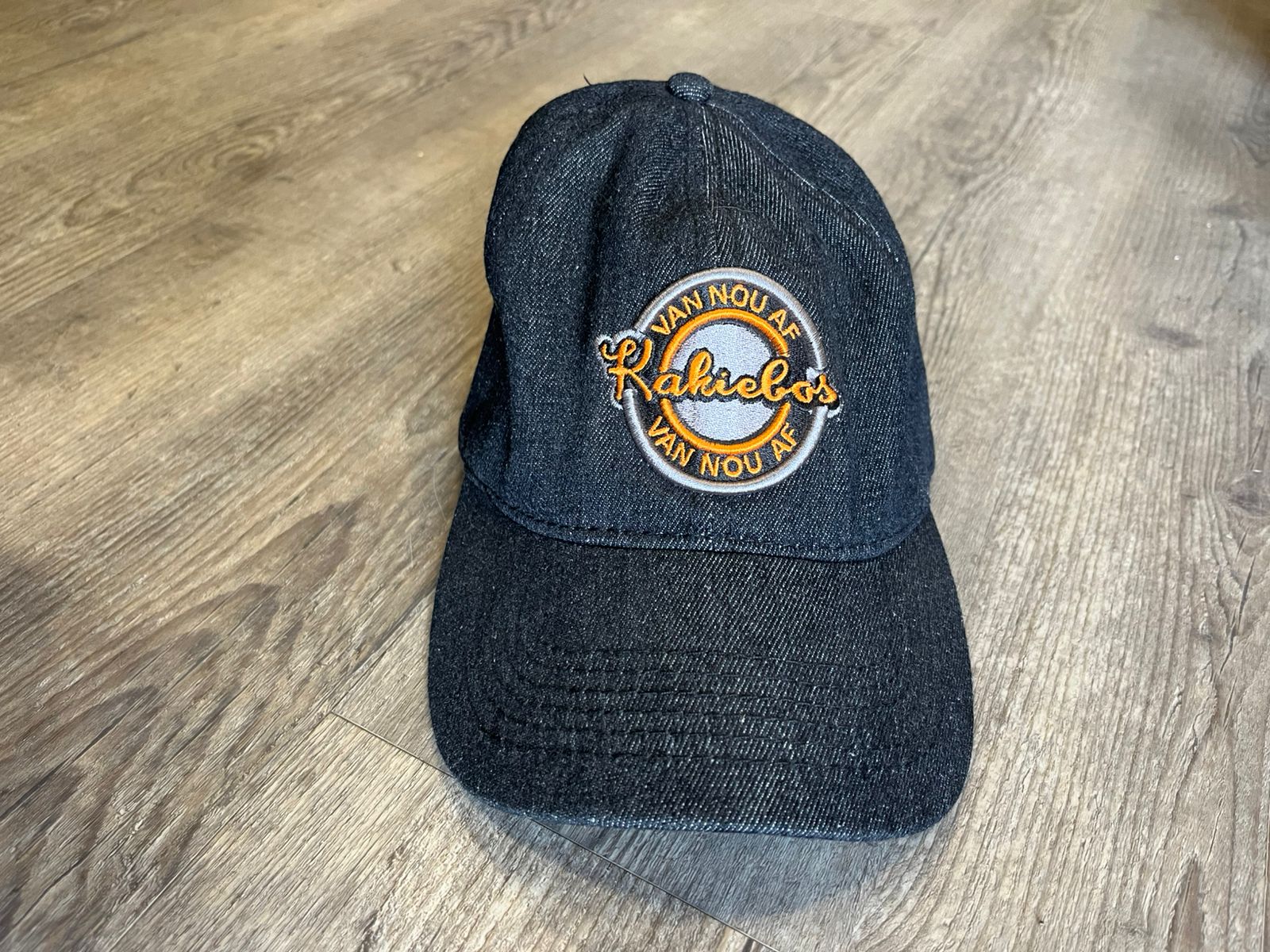 Kakiebos Caps