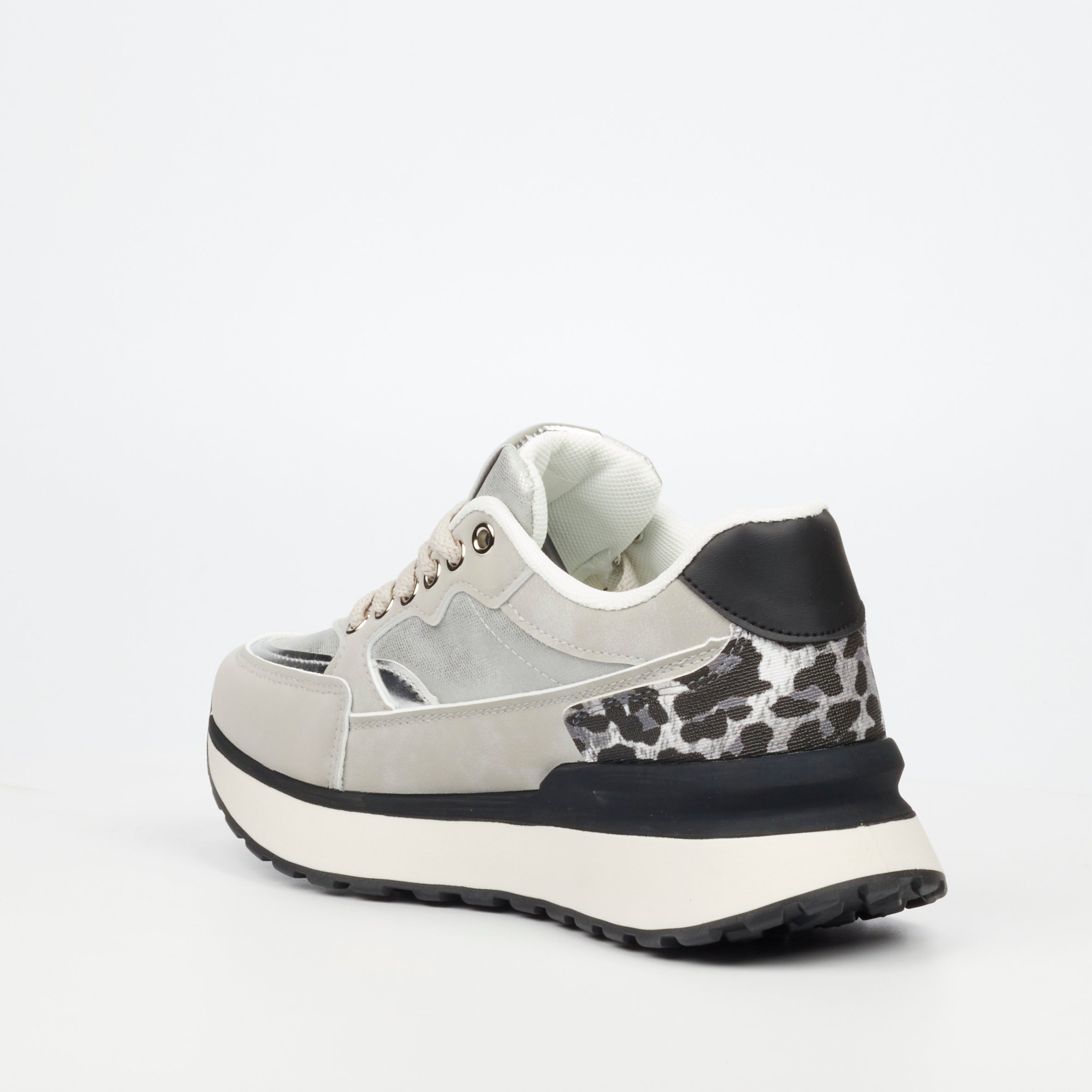 Butterfly Feet Ladies Rio 6 Faux Suede Upper Sneaker/Tekkie
