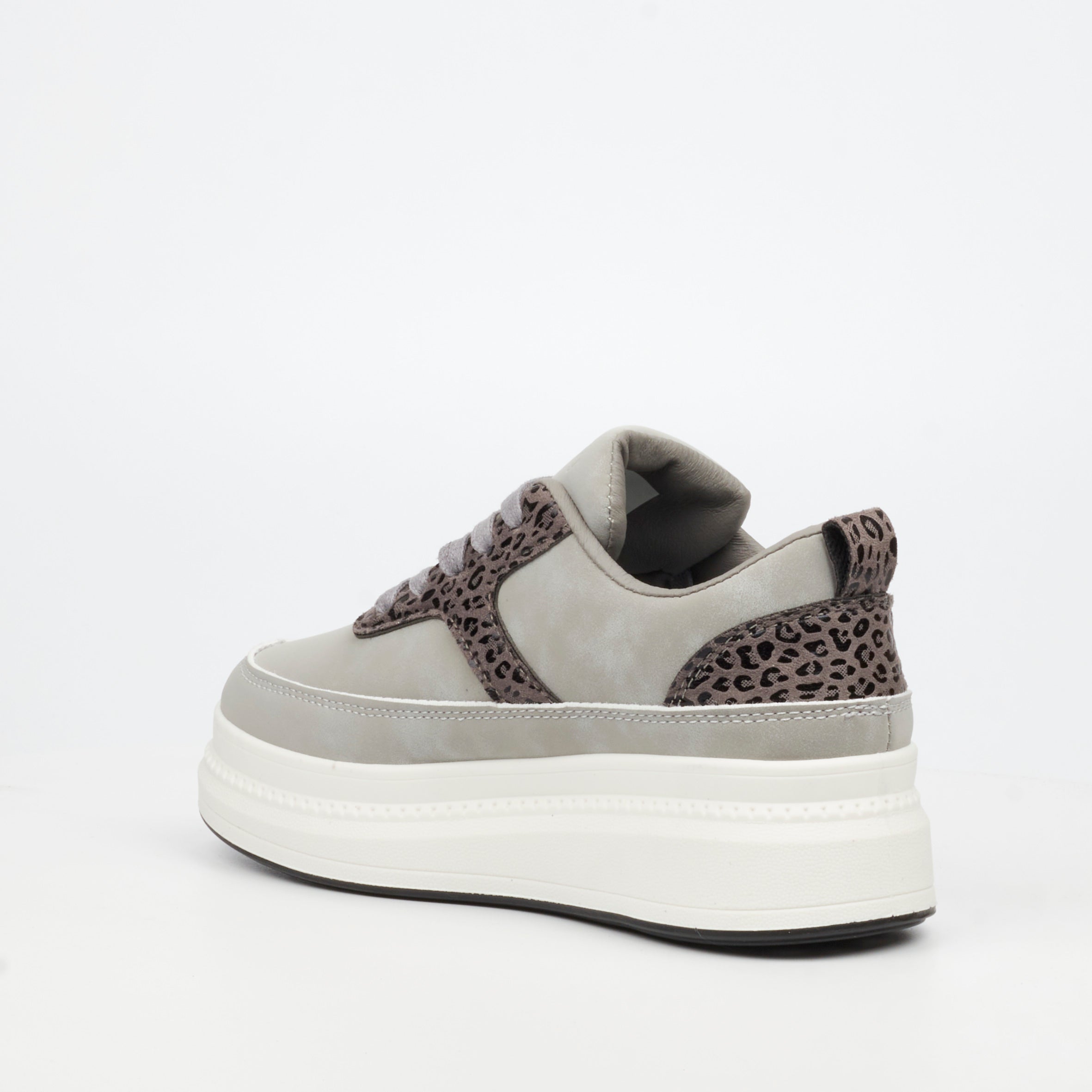 Butterfly Ladies Senhora 26 Sneaker