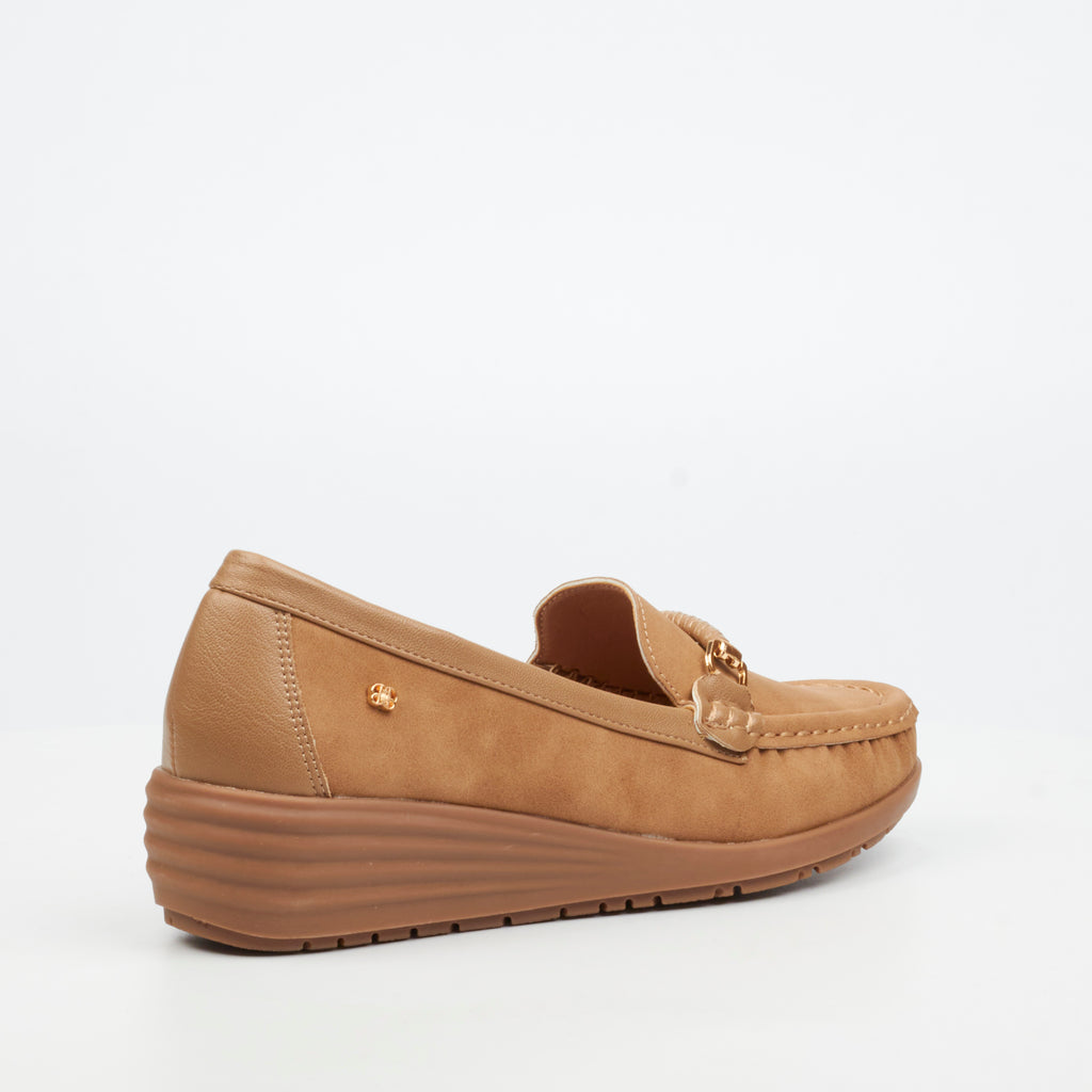 Butterfly Ladies Zeldi1 Faux Nubuck Low Wedges