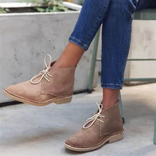 Load image into Gallery viewer, Veldskoen Ladies Vellies
