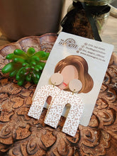 Load image into Gallery viewer, Accesories - Earings
