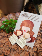 Load image into Gallery viewer, Accesories - Earings
