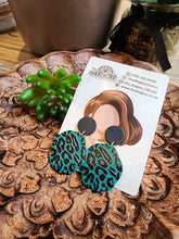 Load image into Gallery viewer, Accesories - Earings
